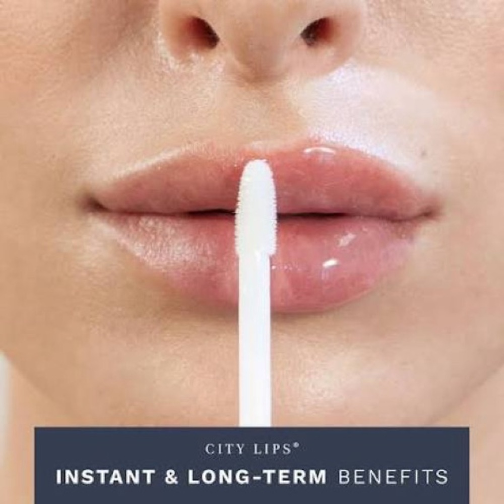 City Lips Clear Plumping Lip Gloss